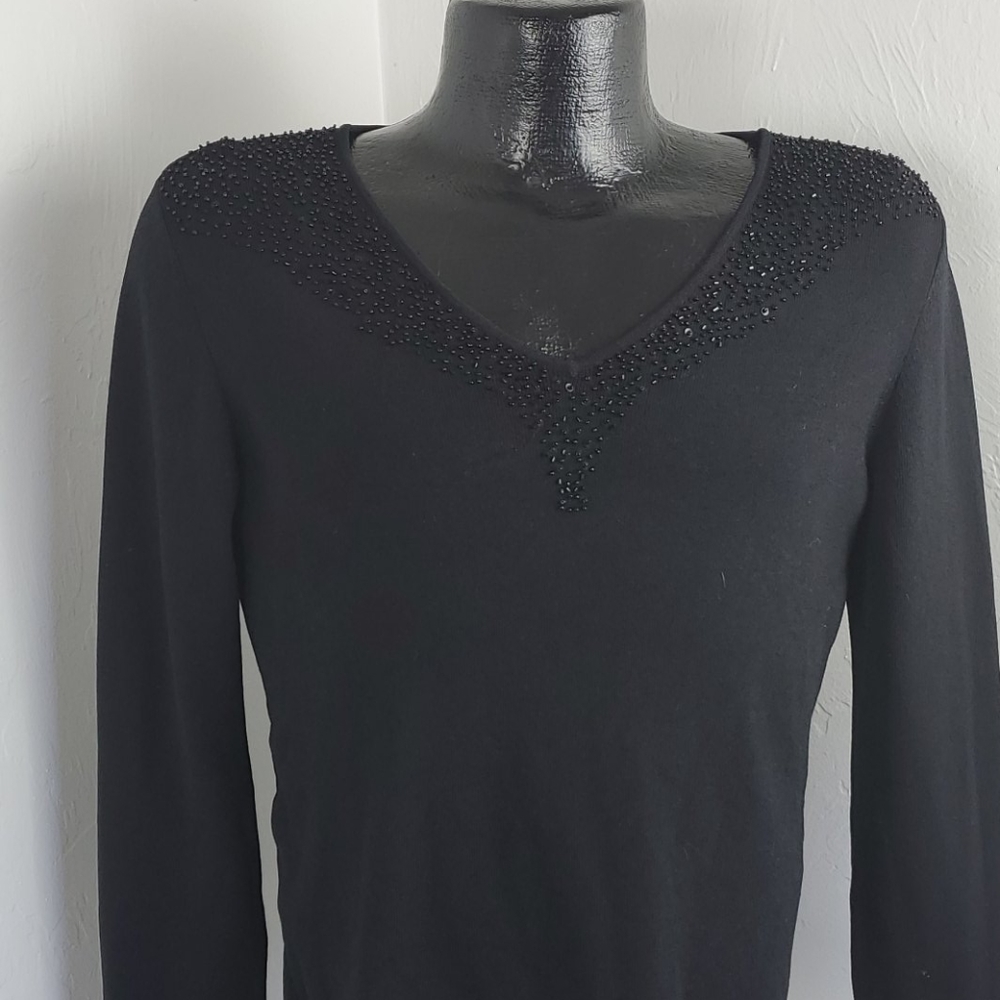 Dressbarn long sleeve sweater beads knit black women size M